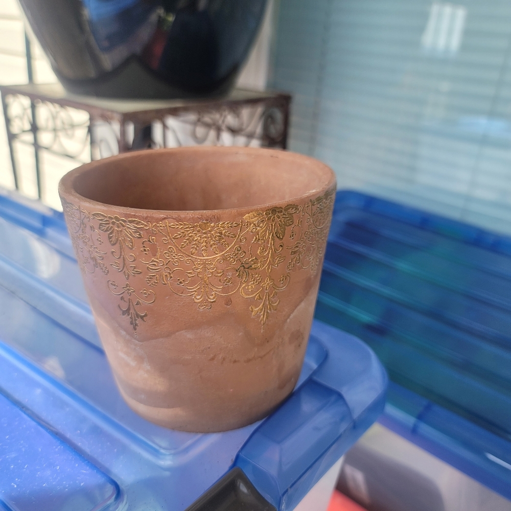 Terra Cotta & Gold Flower Pot